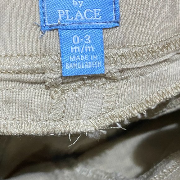 Place Kid's Shorts Size 0-3 Months (PRE-LOVED) - Picture 5 of 7